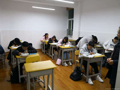 明德教育咨詢 專業教育信息咨詢的引領者